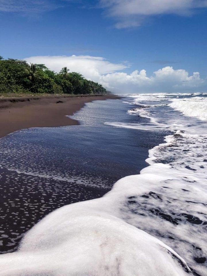 Most Beautiful Places in Costa Rica: 13 Heavenly Destinations